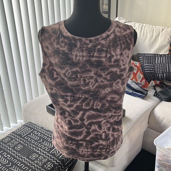 Perseption Concept | Abstract Print Tank Top - Picture 5 of 6